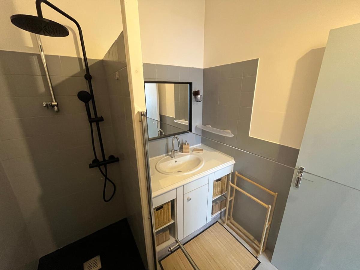 Appartement 6 Personnes - Au Coeur Du Centre Ville Парай-ле-Мониал Екстериор снимка