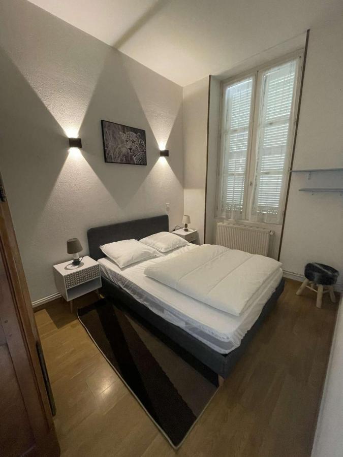 Appartement 6 Personnes - Au Coeur Du Centre Ville Парай-ле-Мониал Екстериор снимка